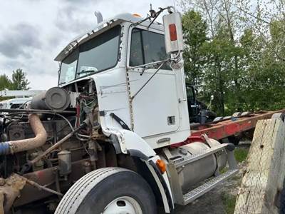 Freightliner FLD112 Cab Assembly