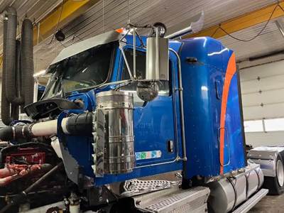 Kenworth T800 Cab Assembly