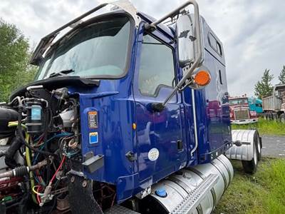 Mack Pinnacle CHU613 Cab Assembly for a 2014 Mack CHU613