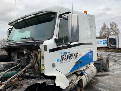 Volvo VNL Cab Assembly