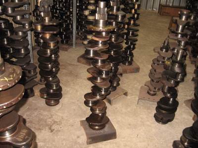 International DT466E Crankshaft