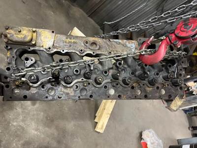 Caterpillar 3306 Cylinder Head