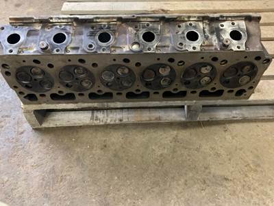 Mercedes-Benz MBE 906 Cylinder Head