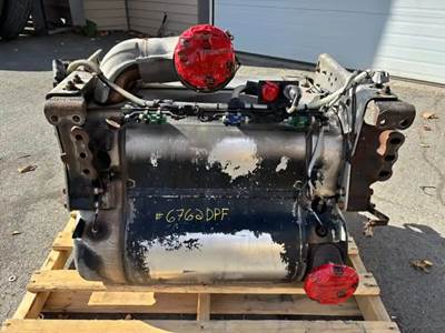 Freightliner Cascadia 113 DPF Filter