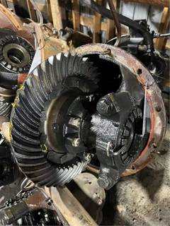 International RA474 Front Differential