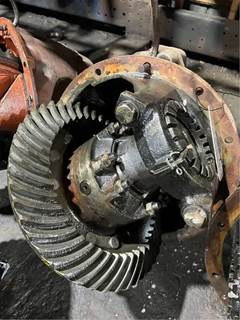 International RA474 Front Differential