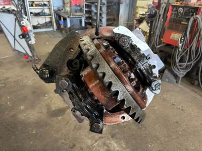 Meritor-Rockwell RT40145 Front Differential for a 2010 Peterbilt 389