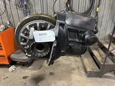 Meritor-Rockwell RT46160 Front Differential for a Western Star 4700