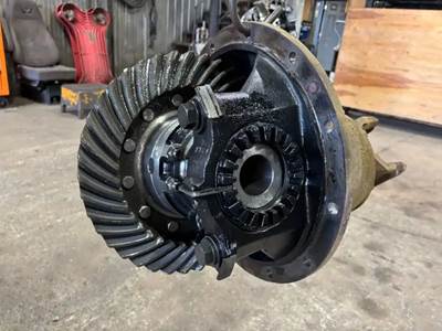 International RA472 Rear Differential