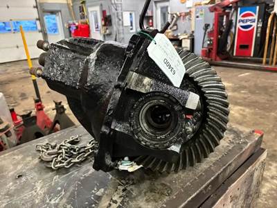 Mercedes-Benz ARS-21.0-4 Rear Differential for a 2017 Freightliner M2 106