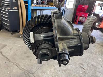 Meritor-Rockwell RD46160 Rear Differential