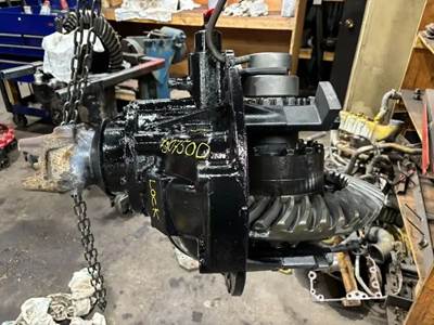 Meritor-Rockwell RT46164 Rear Differential for a 2018 Peterbilt 367