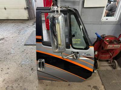 International LoneStar Right Door