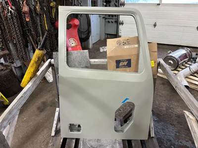 Western Star CONVENTIONAL Right Door