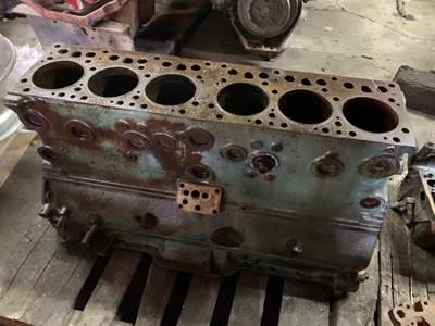 Mack Engine Block / Cylinder Block For Sale | Beauceville, QC, Canada ...