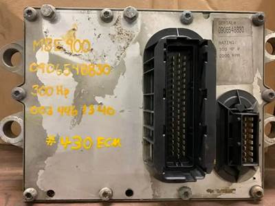 Mercedes-Benz MBE 900 Engine Control Module (ECM)
