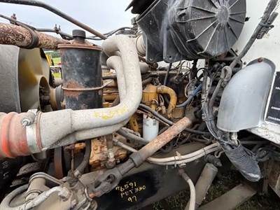 Caterpillar 3126 Engine for a 1997 Peterbilt 330