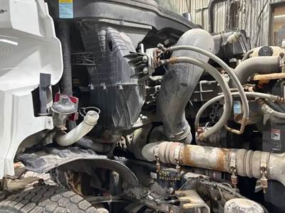 Detroit DD13 Engine for a 2021 Freightliner Cascadia 116 Day Cab For ...