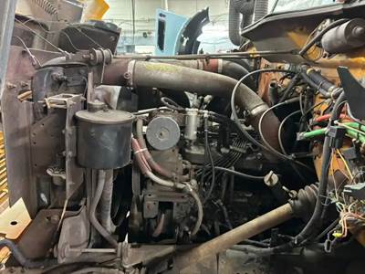 International DT466 Engine for a 1992 International 4900