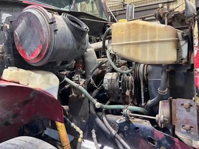 International DT466 Engine for a 1993 International 4900