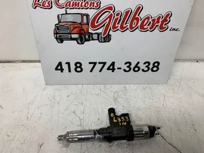 Isuzu 5.2L Fuel Injector