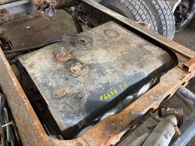 Isuzu NRR Fuel Tank