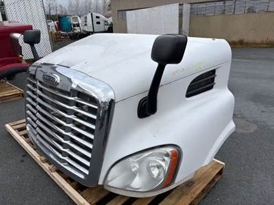 Freightliner Cascadia 113 Hood