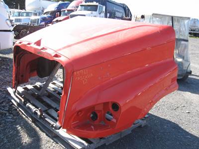 Freightliner Cascadia Hood