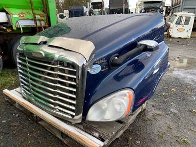 Freightliner Cascadia Hood