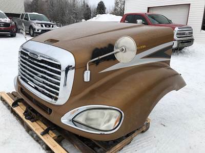 Freightliner Columbia Hood