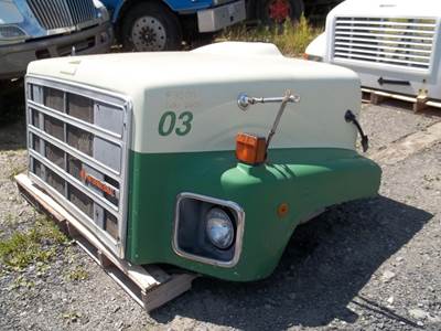 International 2600 Hood