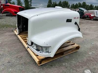 International 4900 Hood