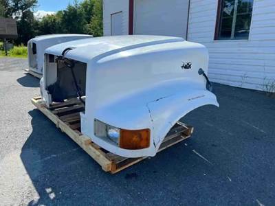 International 4900 Hood