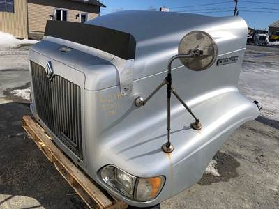 International 9200i Hood