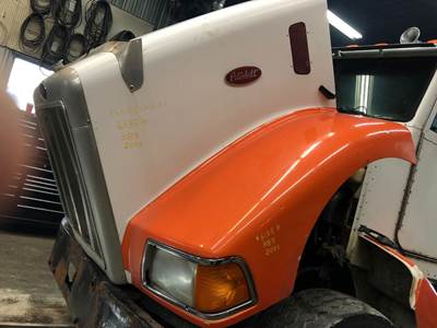 Peterbilt 385 Hood