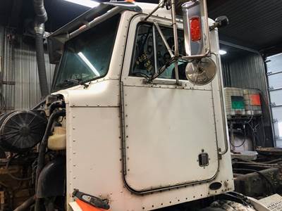 Peterbilt 385 Hood