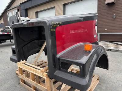 Western Star 4900FA Hood