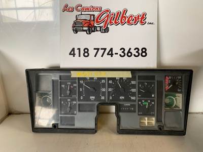 International 4900 Instrument Panel Cluster