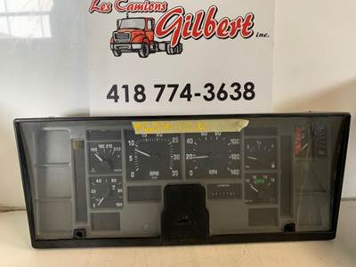 International 4900 Instrument Panel Cluster