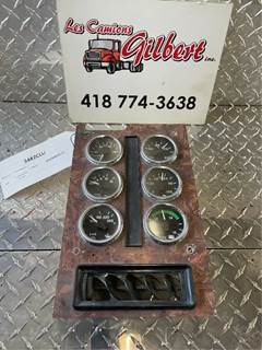 International 9200 Instrument Panel Cluster