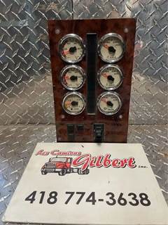 International 9900i Instrument Panel Cluster