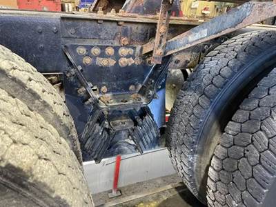 Hendrickson Suspension for a 1999 Kenworth T800