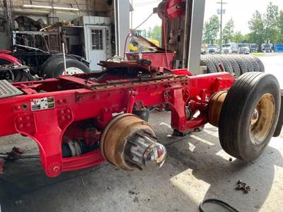 NEWAY AIR Suspension for a 2022 Kenworth T800