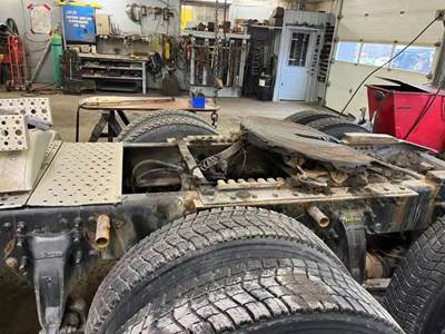 Nous Livrons Partout Au Canada Et Aux États-Unis. We Ship Anywhere In Canada And