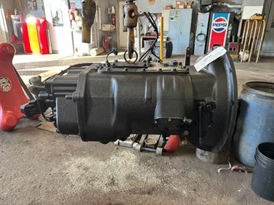 Eaton-Fuller RTLO18918B Transmission for a 2022 Kenworth T800