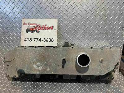 International DT466E Valve Cover