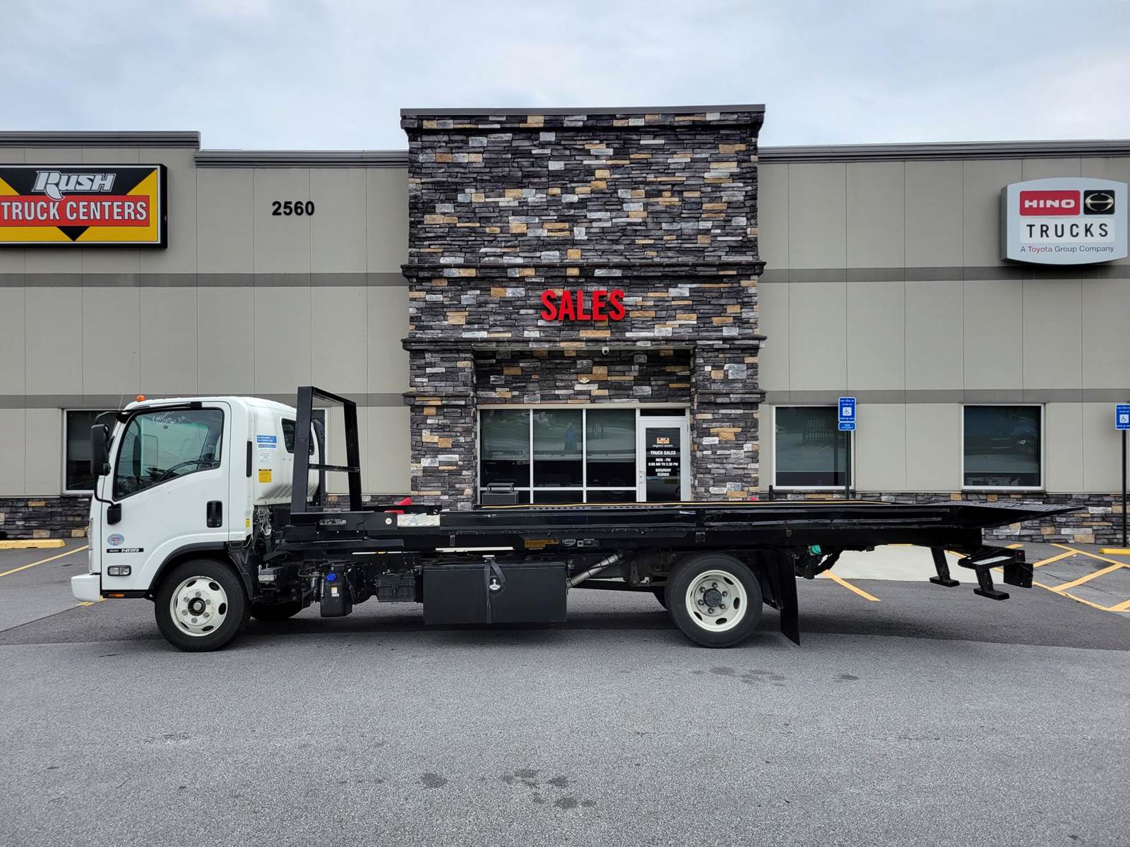 2021 Isuzu NPR Rollback Tow Truck 1578345 For Sale, 90,383 Miles