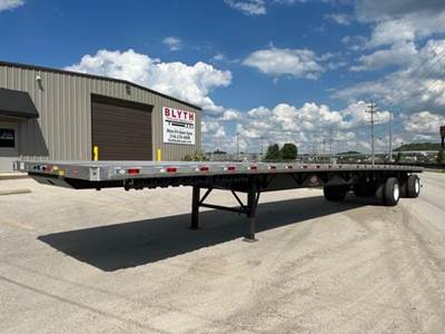 Dorsey 53x102 Combination Flatbed Trailer - Air Ride, Sliding Spread Axle
