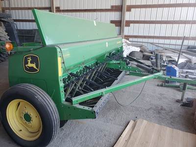 2017 John Deere BD1113 Drill