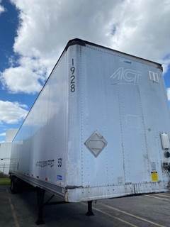 Stoughton 53 ft Dry Van Trailer - Swing Door, Air Ride, Sliding Axle